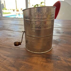 Vintage Bromwell's 5 Cup Measuring Flour Sifter Tin with Wood Handle